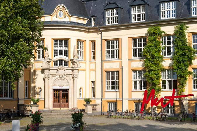 Über das Zentrum